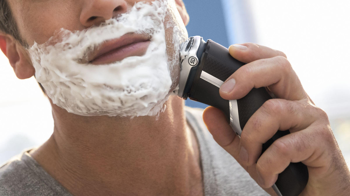 Cordless Rechargeable Wet & Dry Electric Shaver with Pop-up Trimmer X1607
