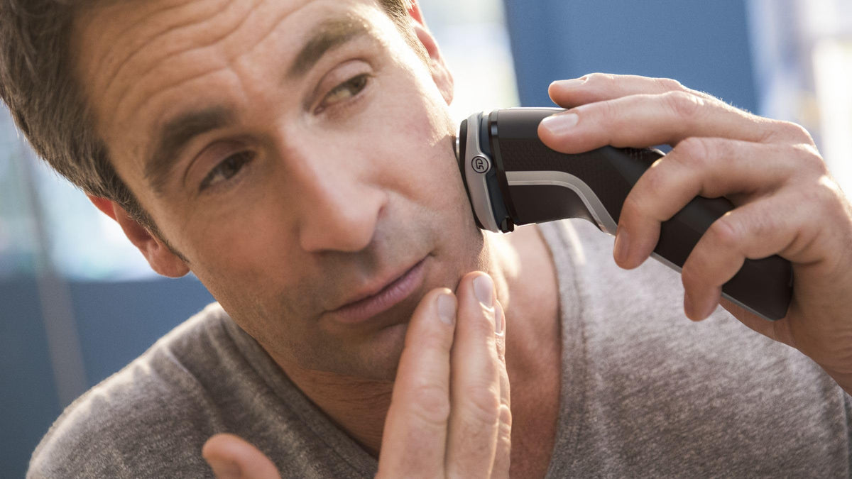 Cordless Rechargeable Wet & Dry Electric Shaver with Pop-up Trimmer X1607
